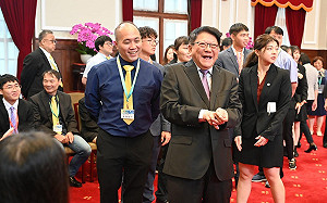 陪賴清德接見科展台灣隊　潘孟安重逢縣長獎屏東囝仔