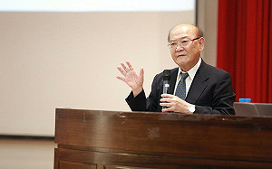 人物》著作被譽為「天龍八部」 王澤鑑成中研院遷台後首位法律院士  