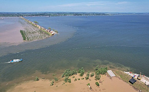 中國試圖封堵洞庭湖決堤缺口 第二道防線也告急