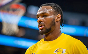 Bronny夏聯首秀落幕 ESPN點評：表現平淡