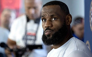 拚美國男籃「奧運五連霸」！詹皇：要我幹嘛都願意