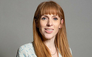 16歲輟學、37歲升格祖母 英國副首相谷底翻身超傳奇