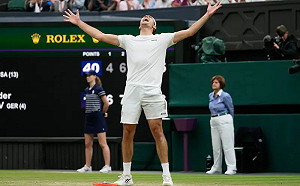 溫網／ Fritz讓二追三！苦戰五盤擊敗Zverev