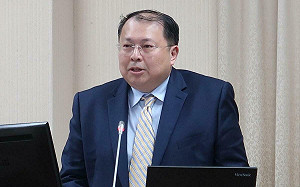 台馬電纜列CI？數發部政次槓上綠黨鞭：你17個月沒答案是正常的