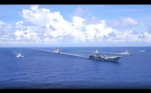 日戰機緊急起飛! 山東號航母戰鬥群大編隊衝第一島鏈示威 周邊國家警戒