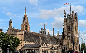 英跨黨派人士籲政府更重視對中政策 提10兆保台倡議