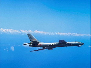 中共26軍機艦擾台 14機闖我空域 最近距基隆僅40浬