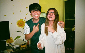 兄妹決裂？嘎妹也被蔡阿嘎P掉  網挖出「去年與蘿拉出國」