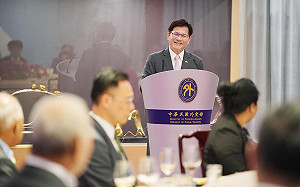 林佳龍備台啤款待友邦 曝邀妻子廖婉如出席午宴原因