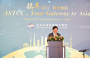 不論職位不忘初衷 林佳龍盼偕台商打造經濟日不落國