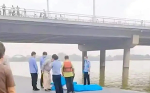 (影) 5天7跳湖! 西安咸陽糊成自殺密集區 父前一天才跳 母親綑綁幼子又雙雙殞命