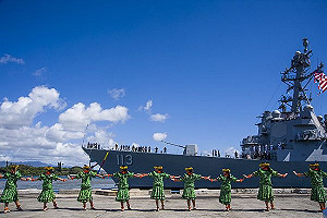 莫健：美艦靠泊台灣非常困難 恐構成危險