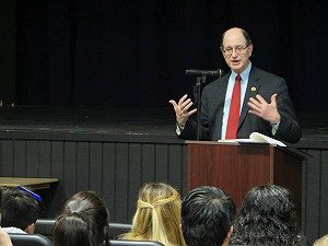 終於！美眾議員薛曼開第1砲  提案彈劾川普