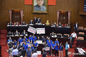 立院通過臨時會議程　林全將赴院報告前瞻