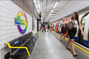 同志團體遊說成功  倫敦地鐵不再問好女士先生