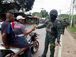 菲戒嚴擬延長  民憂回黑暗時期