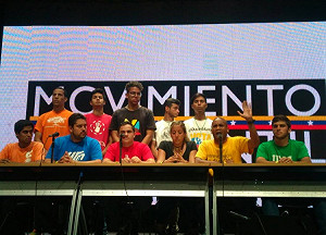 委內瑞拉民間公投擋總統擴權  親政府團開槍