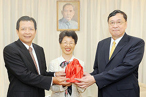 陸委會澳門處長換人 陳雪懷走馬上任