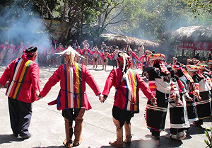 全國原住民會議首創 邀請卡用族語及中文雙語書寫