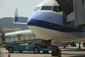 修法保障消費者  班機誤點五小時以上可全額退費