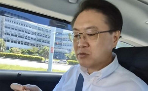 新北樹林老闆娘每日赴宜蘭賣烤豬　林右昌品嚐：敬佩努力打拚的市民