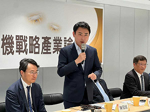 關注台灣無人機產業 陳冠廷籲:「脫中國化」的重要性