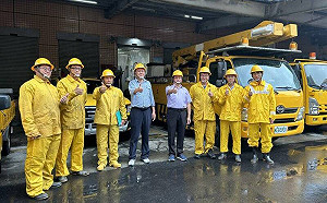 凱米颱風造成嘉義山海區  3071 戶停電 台電搶修中