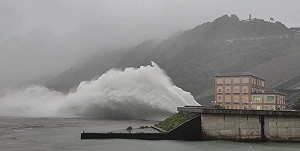 凱米重創中南部!6縣市一級淹水警戒 17座水庫放水中