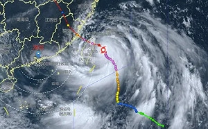 凱米強颱中國也害怕! 估一路掃向華北 福建發預警Ⅱ級、深圳260列車停運