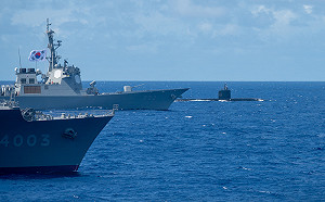 環太軍演史上規模最大 近40艘軍艦海上編隊場面壯觀