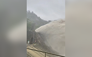 凱米雨量驚人！水庫大進補 曾文、南化調節性放水場面壯觀