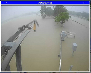 高雄災情慘重 卻遭嘲諷狂酸  黃暐瀚:雨量驚人一定淹水 團結救災少點口水