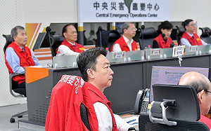 全台2天颱風假 行政院：提供專業氣象資訊、尊重地方政府決定