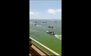 (影) 搭船偷渡大軍回國投票! 委內瑞拉將變天? 馬杜羅壓力山大:尊重選舉結果