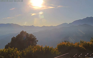 小說》致父親的亡魂 —摘錄自 「 阿拔泉之霧 」