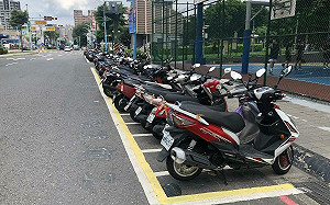 騎車更安全！交通部明年增「道路訓練時數」再補助1200元         