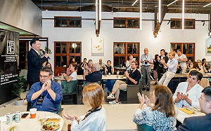 吳釗燮出席IPAC松菸酒會 感謝民主夥伴團結互挺