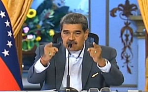 (影) 軍警倒戈與民同陣線! 委內瑞拉選舉作票引爆不滿 數萬民眾「上京」抗議