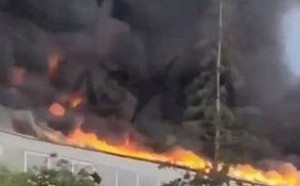 （影）AIM-174B精準遠程獵殺俄軍指揮部? 俄導彈晶片廠也挨轟