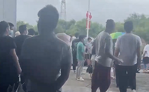 中國詐騙落跑潮! 超收害2400學生無學籍 家長拿刀追校長 車店收首付 老闆也跑路