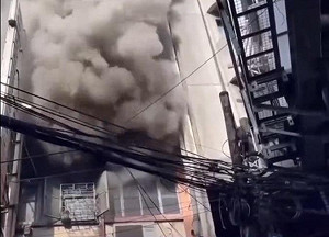 (影) 馬尼拉「中國城」疑餐廳氣爆起火 烈焰沖天 至少11人死亡