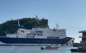 「樺加沙」颱風逼近!9/22高雄往返澎湖航班取消  東部航班連停三天