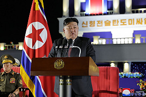 北韓新 250 輛導彈車交付 金正恩嗆「威懾美國及其走狗」