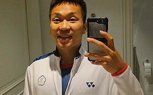 奧運金牌到手！李洋揮別留鬍儀式