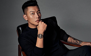 瘦子遭爆「禁菸區抽菸」！經紀公司回應了