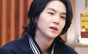 BTS成員Suga爆酒駕！「騎電動滑板車自摔」遭吊銷駕照