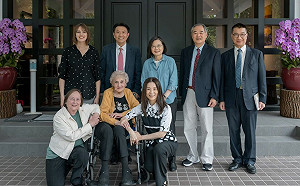 在部長任內核發彭蒙惠身分證  徐國勇:「她是真正的台灣人」 