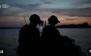 (影) 烏特種部隊夜襲赫爾松裝甲陣地! 俄機場、煉油廠大爆炸影像也曝光