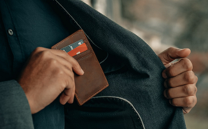 資安專家警告：到國外渡假旅客應注意使用自動提款機的風險