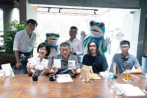 曝用別人名義開「小草咖啡廳」遭告發 陳佩琪致歉:思慮不周 已撤銷